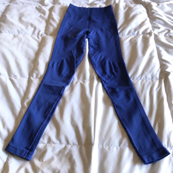 Lululemon Zone in Tight Seamless Leggings - Picture 11 of 12